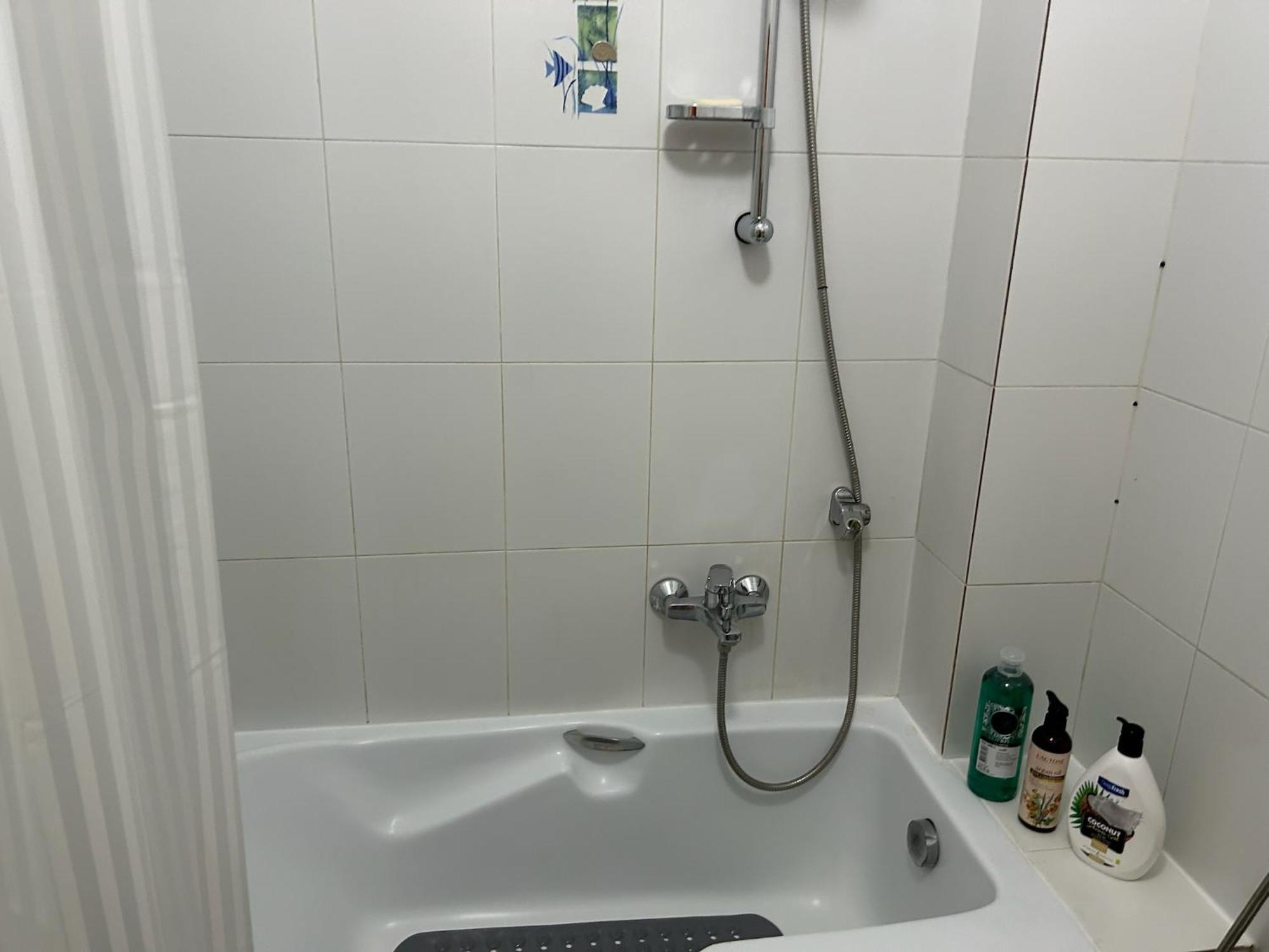 Big Apartment With Wifi, Ac And Smarttv Novi Sad Buitenkant foto